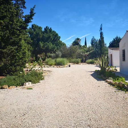 Casa Oliveiras بيت للعطل *