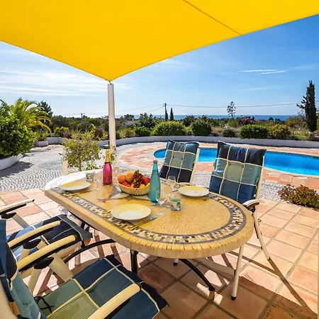 Casa Oliveiras بيت للعطل *